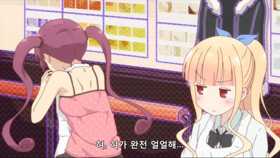라면을 먹는 미소녀 - 이미지 4